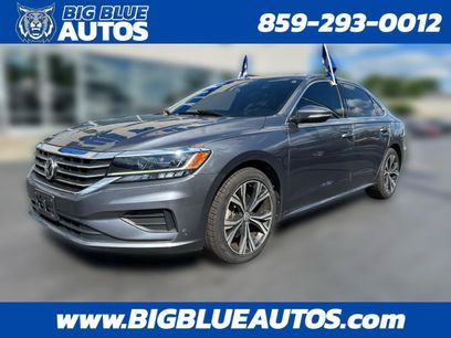 Used 2022 Volkswagen Passat 2.0T SE