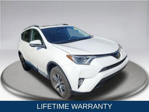 Used 2018 Toyota RAV4 Adventure image 2