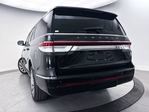 Used 2022 Lincoln Navigator L Reserve AWD/4WD image 11