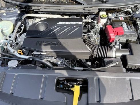 Certified 2022 Nissan Rogue SV w/ SV Premium Package image 10