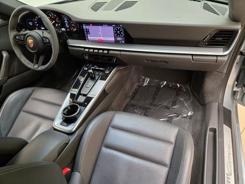Used 2020 Porsche 911 Carrera image 23