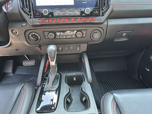 Certified 2025 Nissan Frontier PRO-4X w/ Pro Premium Package AWD/4WD image 22