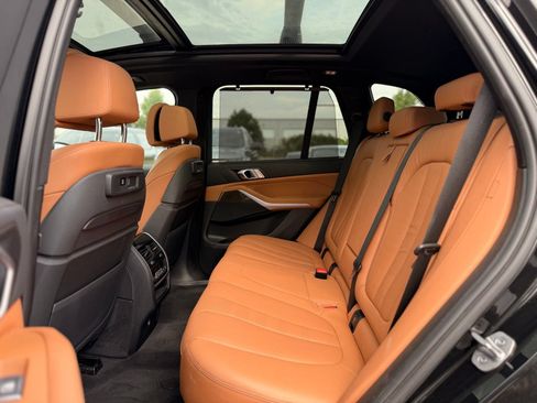 Used 2022 BMW X5 xDrive40i w/ Executive Package AWD/4WD image 20