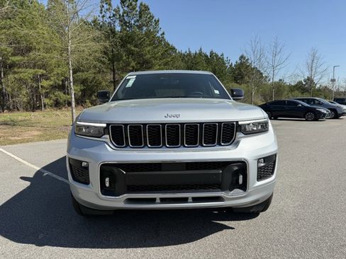 New 2025 Jeep Grand Cherokee L Overland w/ Trailer Tow Package AWD/4WD image 5
