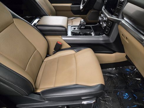 Used 2021 Ford F150 Lariat image 14