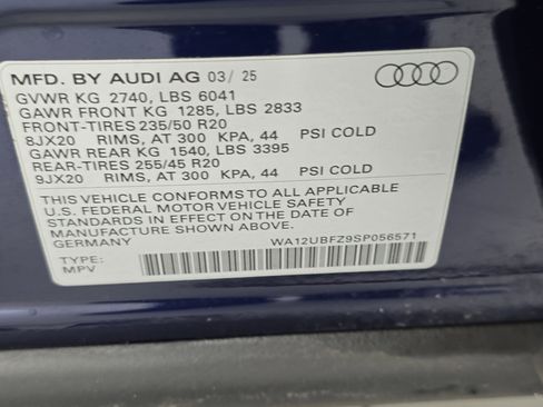Used 2025 Audi Q4 e-tron Premium w/ Convenience Package AWD/4WD image 35