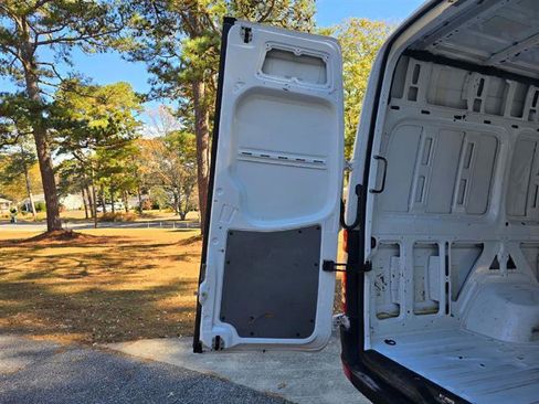 Used 2011 Mercedes-Benz Sprinter 3500 w/ Premium Pkg image 17