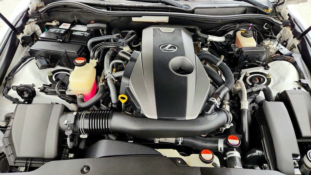 Used 2016 Lexus IS 200t RWD image 27