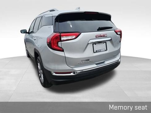 Used 2022 GMC Terrain SLT image 18