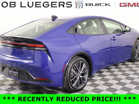 Used 2026 Toyota Prius XLE image 6