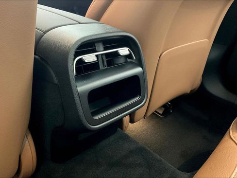 New 2026 Mercedes-Benz E 350 4MATIC Sedan image 22