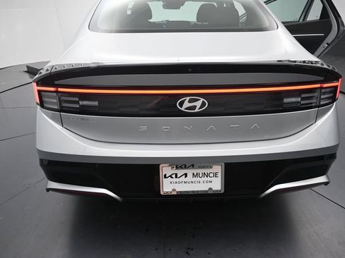 Used 2025 Hyundai Sonata SEL FWD image 9