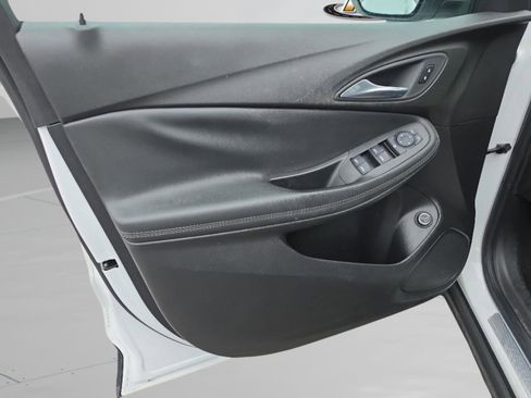 Used 2022 Buick Encore GX Select FWD image 19