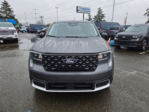 New 2026 Ford Maverick Lariat w/ 4K Tow Package image 2