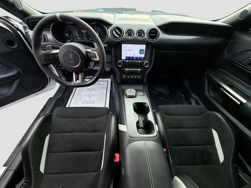 Used 2022 Ford Mustang Shelby GT500 w/ Technology Package image 15