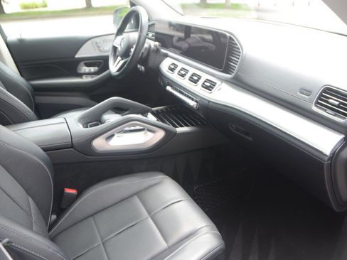Used 2021 Mercedes-Benz GLE 450 4MATIC image 4