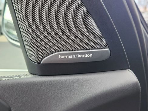 New 2026 BMW X5 xDrive50e image 16