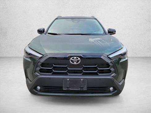 Used 2026 Toyota Corolla Cross XLE w/ Convenience Package FWD image 2