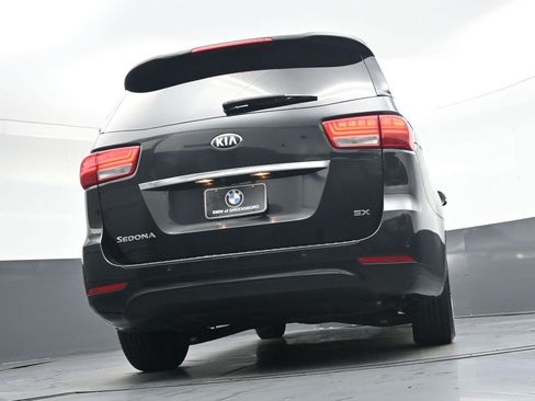 Used 2016 Kia Sedona SX FWD image 32