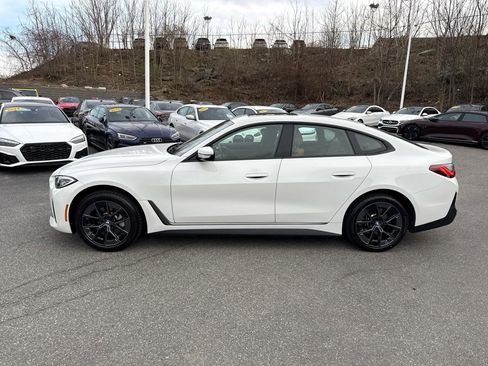 Used 2023 BMW i4 eDrive35 w/ Premium Package image 6