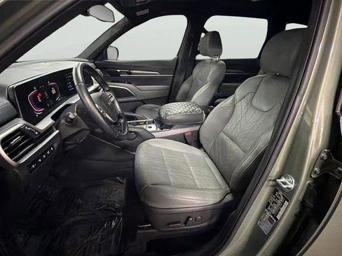Used 2024 Kia Telluride EX X-Line image 28
