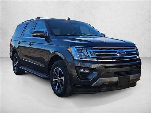 Used 2020 Ford Expedition XLT w/ Equipment Group 201A image 2