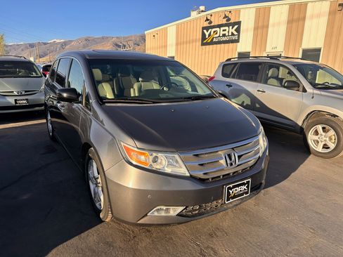 Used 2012 Honda Odyssey Touring image 1
