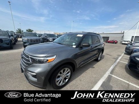 Certified 2024 Ford Explorer XLT w/ Equipment Group 202A AWD/4WD image 1