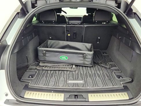 Used 2024 Land Rover Range Rover Velar Dynamic SE image 21