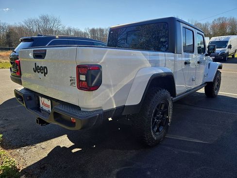 New 2026 Jeep Gladiator Willys image 4