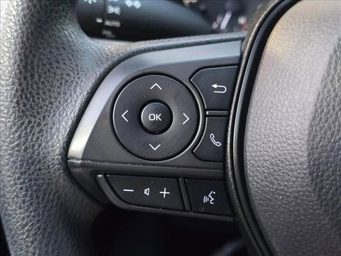 Used 2023 Toyota Corolla LE FWD image 13