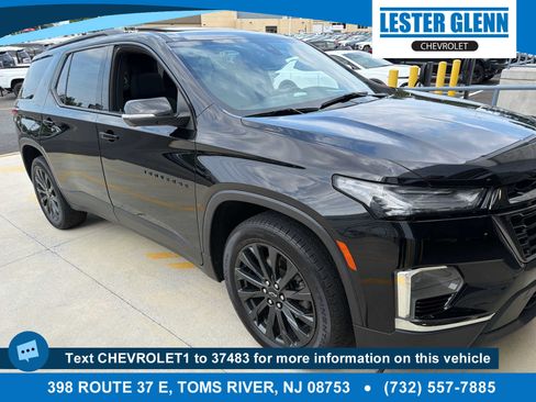 Certified 2023 Chevrolet Traverse RS w/ LPO, Floor Liner Package AWD/4WD image 1