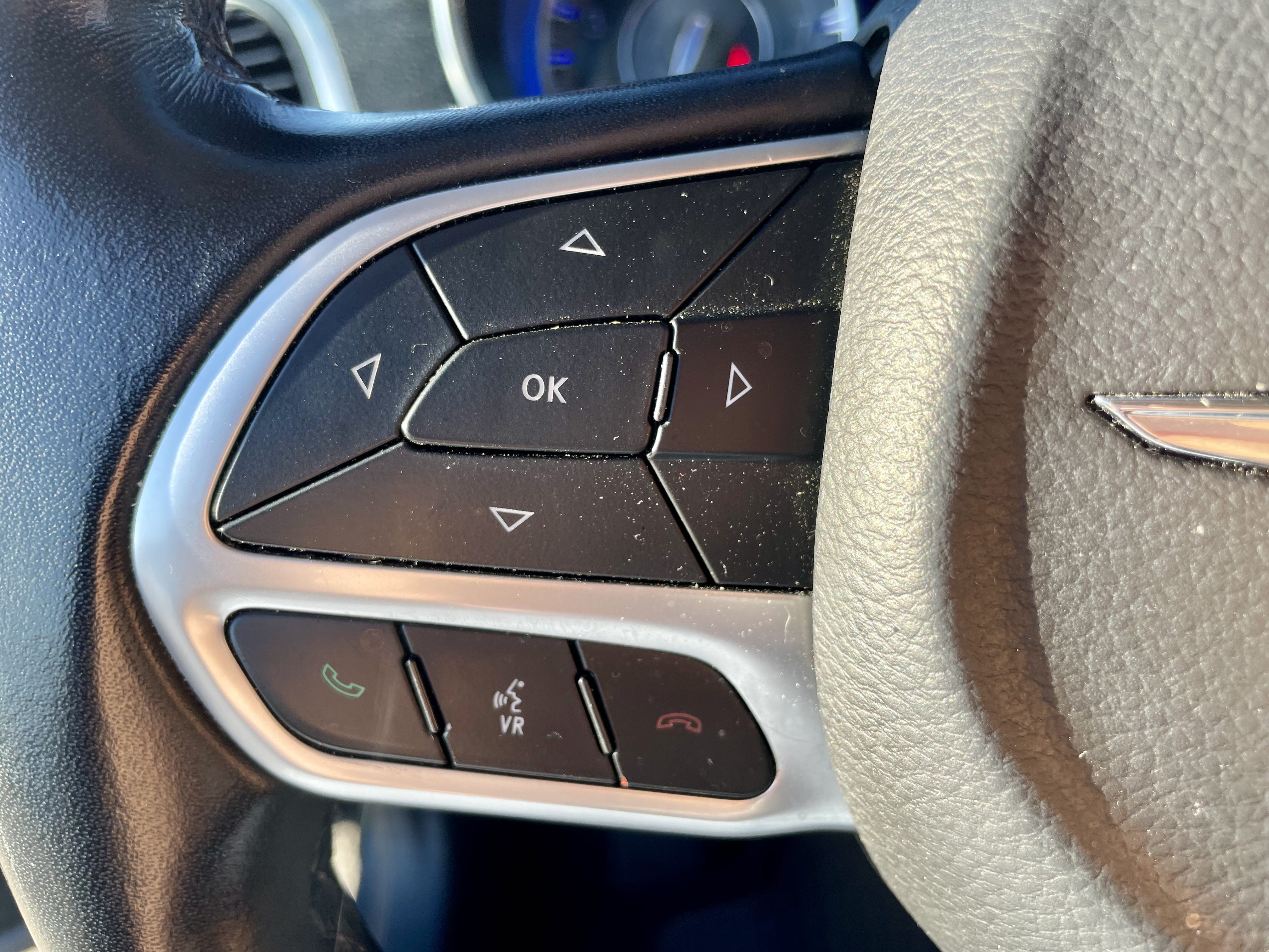 Used 2020 Chrysler 300 Touring w/ Sport Appearance Package RWD image 15