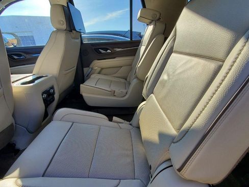 Used 2021 GMC Yukon Denali w/ Denali Ultimate Package AWD/4WD image 5