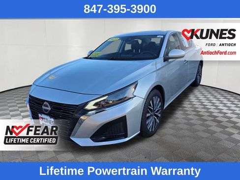 Used 2023 Nissan Altima 2.5 SV image 3