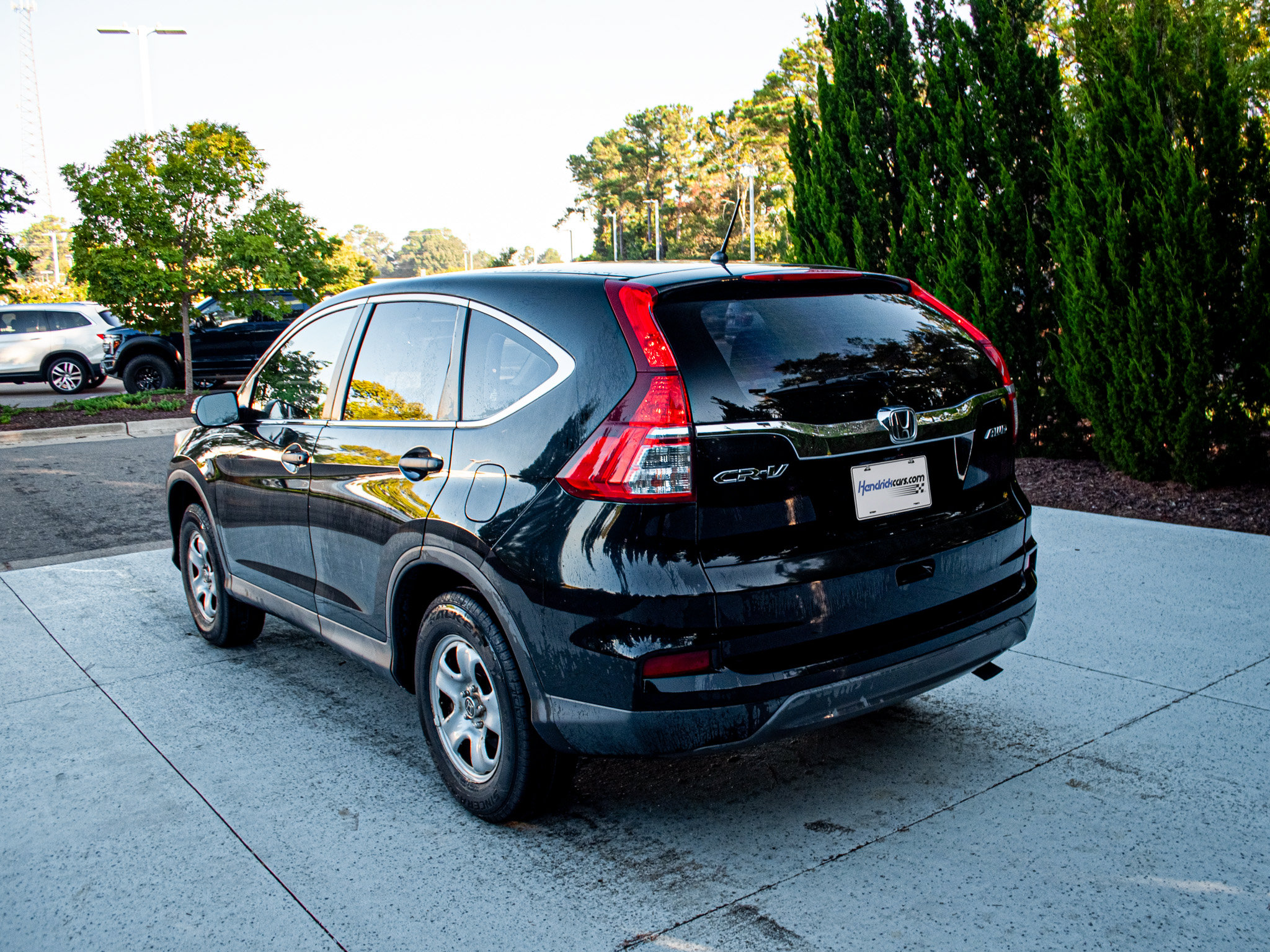 Used 2016 Honda CR-V LX image 7