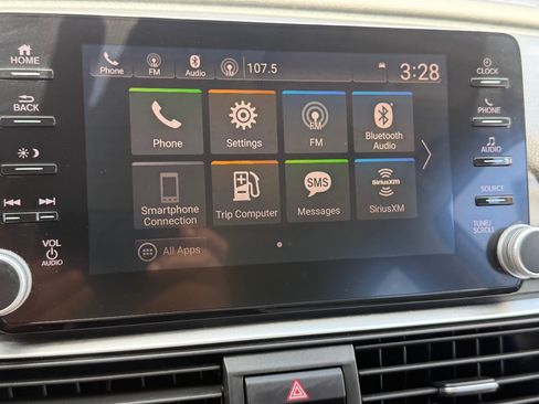 Used 2018 Honda Accord EX image 28