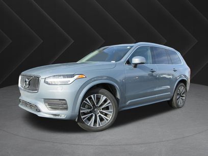 Used 2021 Volvo XC90 T5 Momentum w/ Climate Package