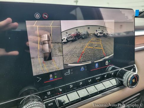 New 2026 GMC Canyon Denali w/ LPO, Denali Black Edition image 16