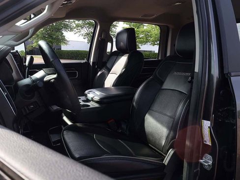 Used 2024 RAM 2500 Laramie AWD/4WD image 27