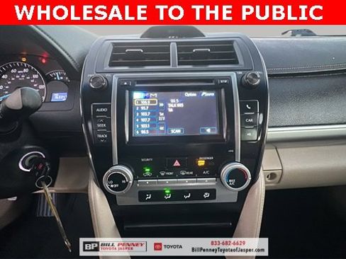 Used 2012 Toyota Camry LE image 15