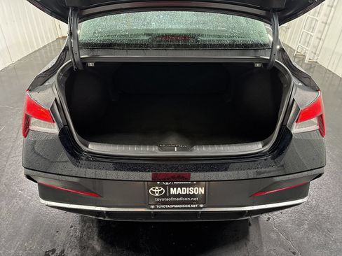 Used 2024 Hyundai Elantra SEL FWD image 37