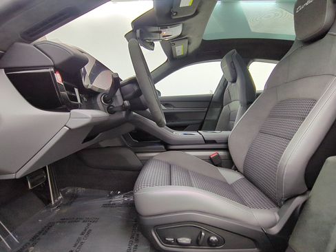 New 2026 Porsche Taycan Turbo S AWD/4WD image 5