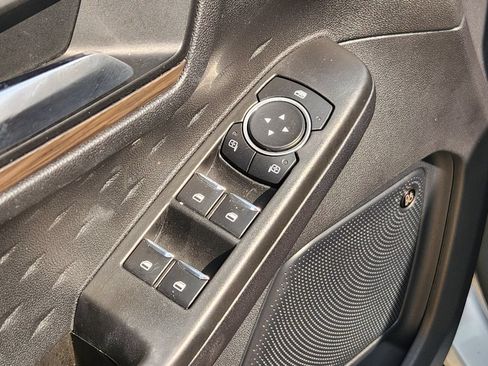 Used 2020 Ford Escape Titanium FWD image 23