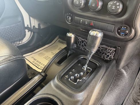 Used 2017 Jeep Wrangler Unlimited Sport w/ Quick Order Package 24S AWD/4WD image 10