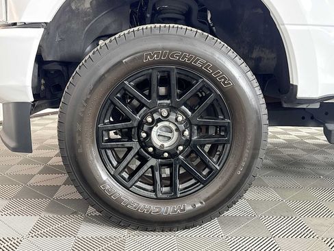 Used 2022 Ford F250 XLT w/ Black Appearance Package AWD/4WD image 25