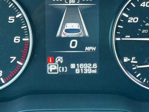 Certified 2025 Subaru Crosstrek 2.5i Limited w/ Crosstrek Mirror Package image 28