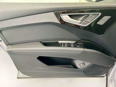 Certified 2024 Audi Q4 e-tron Premium AWD/4WD image 22