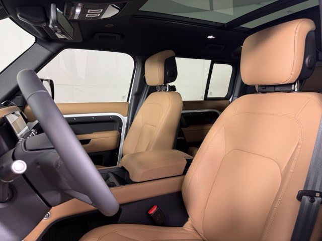 New 2026 Land Rover Defender 110 X-Dynamic SE AWD/4WD image 22