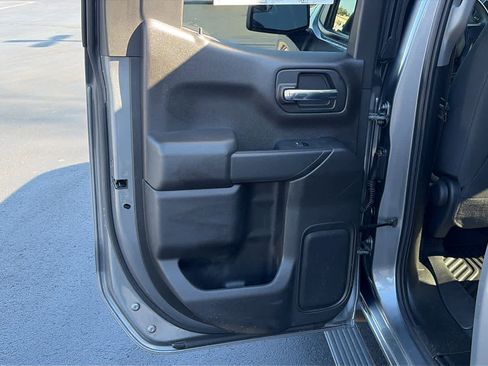 Used 2020 Chevrolet Silverado 1500 Custom w/ Custom Value Package image 18